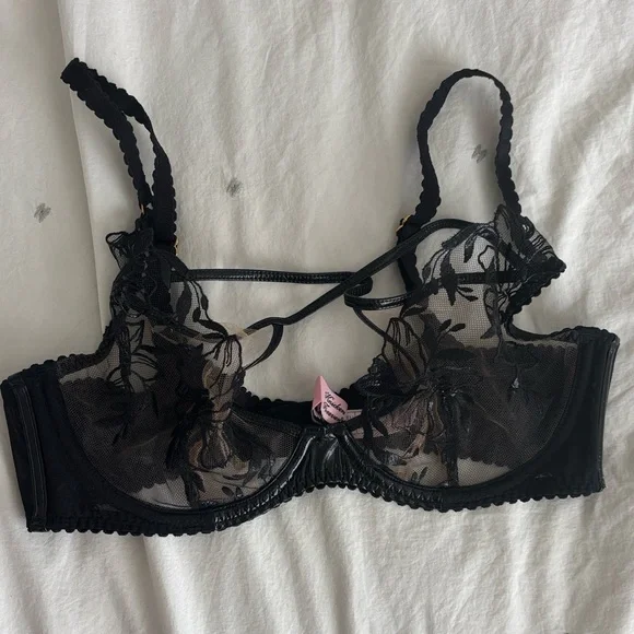 Agent Provocateur Black Floral Lace Bra 36B Scallop Strap Leather Look Detail - Picture 6 of 7